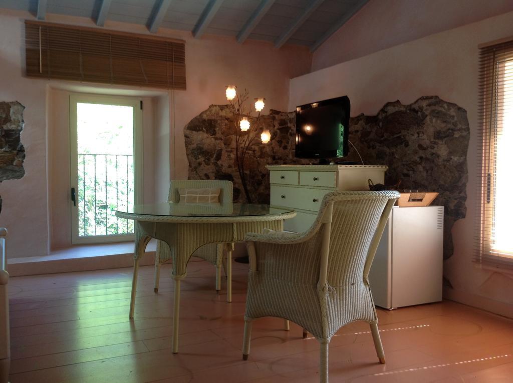 Maison D'Hotes Les Chambres De Mon Moulin Pégomas Kamer foto