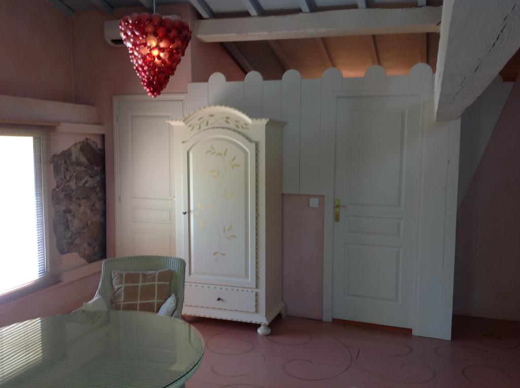 Maison D'Hotes Les Chambres De Mon Moulin Pégomas Kamer foto